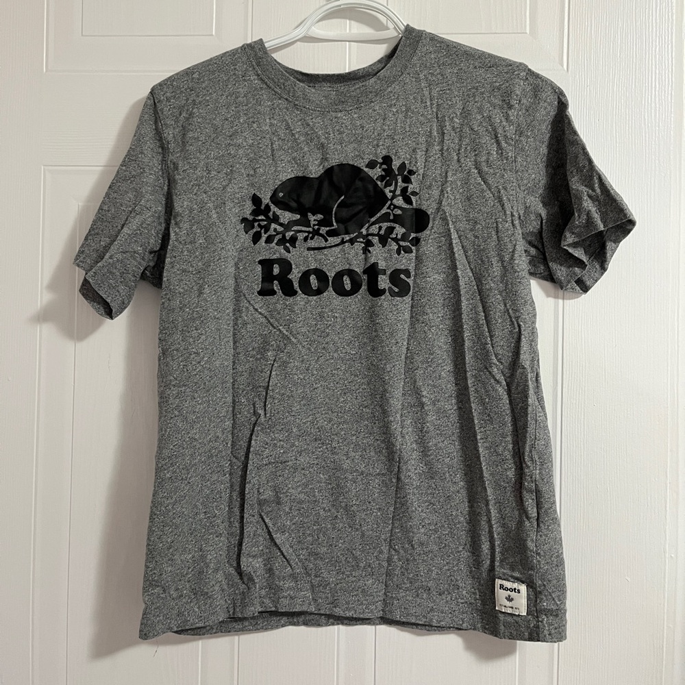 Roots tshirt